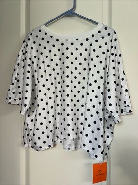 Tankaneo White Polka Dot Short Sleeve Tee
